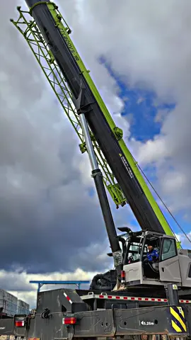 @Cang Kecil #fyp#operatorcraneindonesia🇲🇨 #operatorcrane #kulipancing🤙🏽👷🏼‍♂️🕶️ #zomlion 