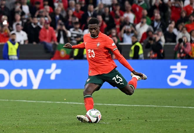 Nuno Mendes hậu vệ cánh xuất sắc nhất thời điểm hiện tại 🔥 #xuhuong #xh #Soccer #football #nunomendes #mendes #portugal #ronaldo #dt🔥 
