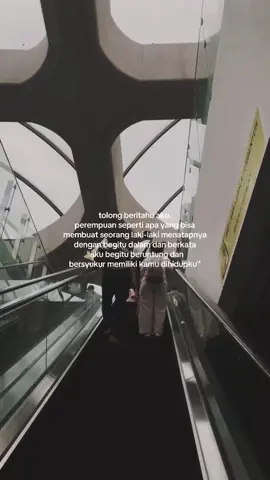 lalu hadiah seperti apa yg akan aku terima, ketika aku harus mengikhlaskan satu nama ?