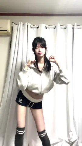 1999 #1999 #tiktok #fyp #challenge #첼린지 #춤 #trend #tiktoklive #셀카 