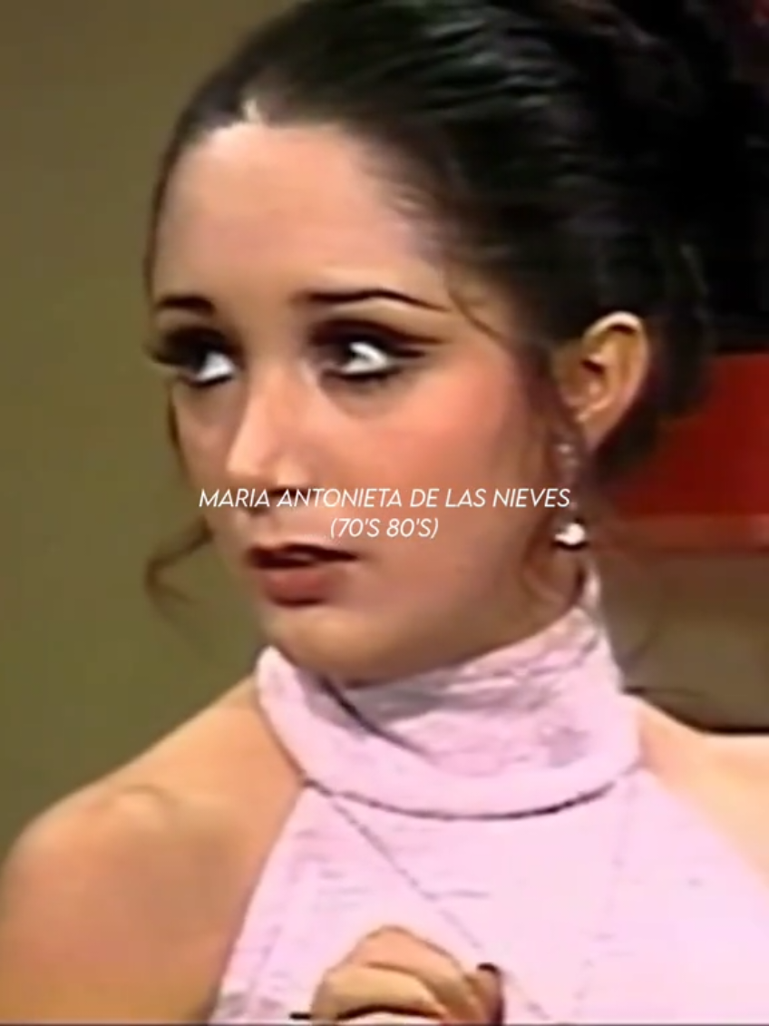 @paola_modeoca  vocês acharam ela parecida?  #paolamontes #paolamontesdeoca  #fy #fyp #chespirito #florindameza #bárbaralópez #semquererquerendo #sinquererqueriendo #elchavo #chiquinha #lachilindrina #chiquinhaedit  #mariaantonietadelasnieves  #chaves #chavesedit