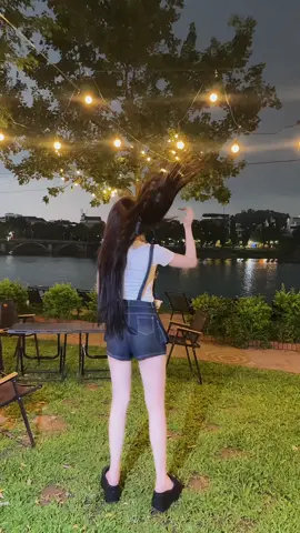 Bầu trời 20 TN trước giông bão shop vẫn cố chạy KPI ví deo 😎😎😎😎#viralvideo #xuhuongtiktok #xuhuongtiktok #thushopvaythietke 