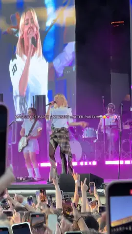 OTROLIG kväll!!! Vilka var där???🌞🥂🪩💓💐 @Veronica Maggio @Gröna Lund #maggio #grönalund #grönanlive #konsert #sommar #svensksommar #musik #live #music #sweden #Love #party #foru #foryoupage #foru #viral #viralvideo #trending #2025 