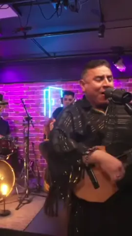 Tremendo Clásico del grupo Proyección de Bolivia #sesionenvivo #luchoquequezana #peru🇵🇪 #bolivia 