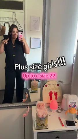 How stunning is this outfit! I’m actually obsessed @Katch Me Wardrobe #katchmeofficial #katchme #OOTD #ottdfashion #ootdplussize #plussize #mum #mom #momlife #mumootd #motherhood #Love #fashion #tiktokmademedoit 