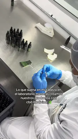 Pociones 😌🧪👨🏼‍🔬 #chemistry #quimica #laboratorio 