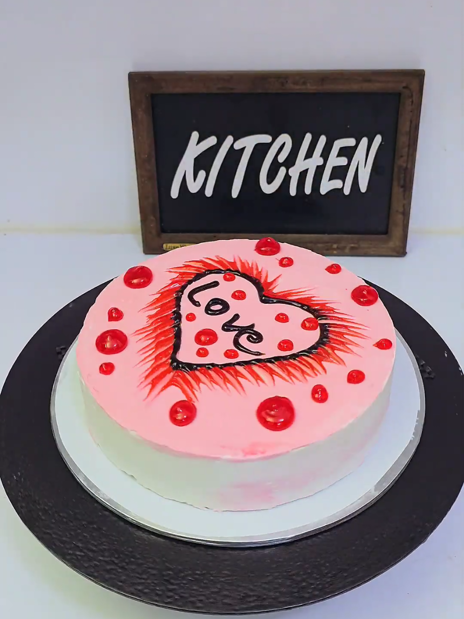 Beautiful Cake Decoration #foryourpage #cakedecorating #yummyfood #beautifull #design #tiktok 