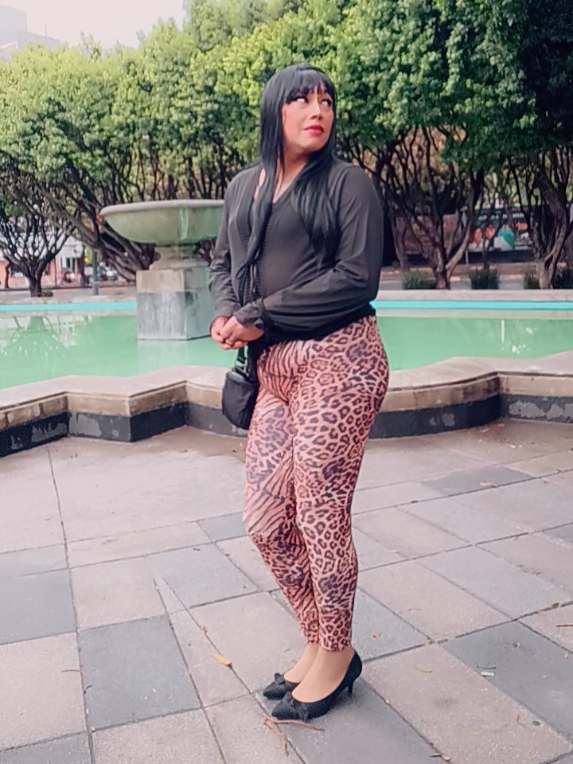 lindo día domingo un beso y un abrazo a todos los papás 😘😘😘😘#crossdressermodel #crossdresser #crossdressersissy #crossdressers #travesty🏳️‍🌈🏳️‍⚧️ #homosexualidad #homosexuality #homosexualismo #trannie #trannylife #trannie🐰 #ladyboys #shemale #lycra #leggings #animalprint  #tacones #rravestismo  #travesti  #travesty #travestyshow #travestis #travestymoments #tiktokviral #ladyboysoftiktok 