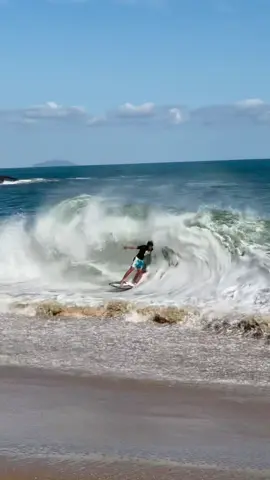 World skimboarding tour had the second stop in Brasil, my home 🇧🇷