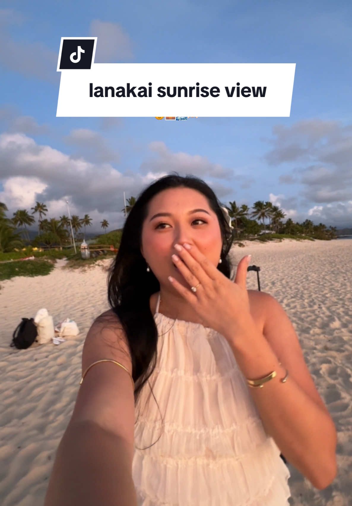 The kind of morning that makes you believe in magic 🌄🌺 #sunrise #oahu #lanakaibeach #hawaii #honolulu #oahu #hawaiitiktok #travel #hawaiilife #foryoupage #fypシ 