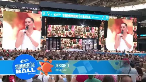 Jessie J cantando “Price Tag” no Summertime Ball da Capital FM. #jessiej #pricetag #summertimeball #wembleystadium  @JessieJ 