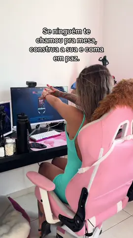 É isso não é sobre mesas 🤭 #Valorant #GamerGirl 