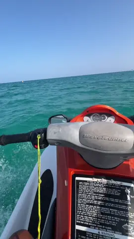“Bienvenue à Base Nautique N17 🌊 Ici, c’est plus qu’une balade… c’est une dose d’adrénaline sur jet-ski, parachute ascensionnel et bien plus encore 🛥️🪂 Viens vivre l’aventure entre ciel et mer — émotions garanties ! 😎🔥 📍 RDV à la base… si t’es prêt à repousser les limites ! #Bas#BaseNautiqueN17t#JetSkir#Parachutec#Vacances2025rénalinePure”