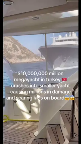 What was the driver thinking!! #fyp #turkey🇹🇷 #boat #boatcrash #viralvid #dangerous 