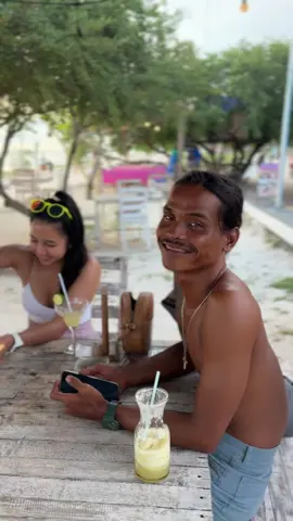 Makan sama adek Singapore #bali #balilife #uluwatu 