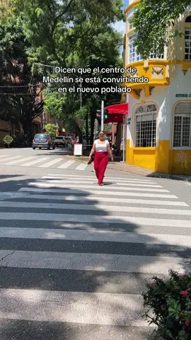 Que creen ustedes? El centro de Medellín está de moda? #planesenmedellin #quehacerenmedellin 