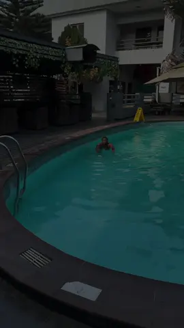 Scattering the water like baby fish😂😂😂