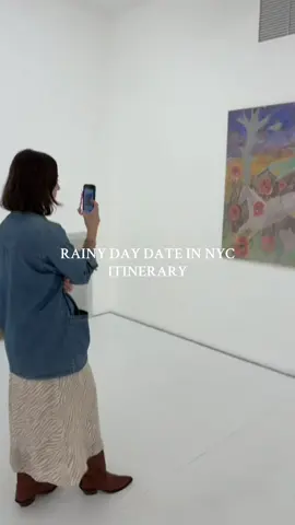 a rainy day date around nyc ❤️  my husband and I started in tribeca for the galleries + made our way to pho in Chinatown 🌧️ #nycing, #cityadventures, #thingstodoinnyc 