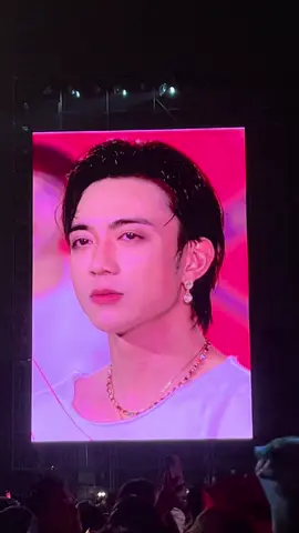 1 đêm đầy “chông gai”!!! đầy kỉ niệm!!!  Luỵ quá đi #atvncgconcert #atvncg #concertanhtraivuotnganchonggai #soobinhoangson #soobin #camonvidaden 