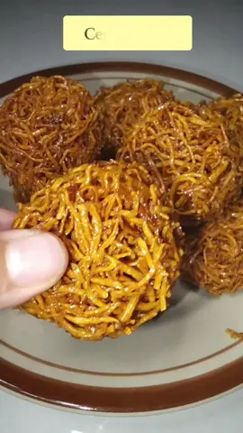 Kremes ubi manis🤏 #Jajanjadul #cemilanenak #cemilanmurah #cemilanviral #grubi #grubikremes #cemilanubiungu #kremes #jajananviral 