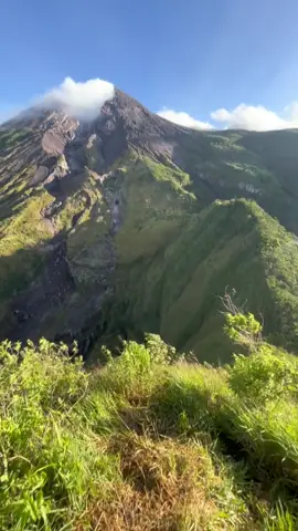 Sesuai ekspektasi #gunungindonesia #gunungapi #gunungmerapiyogyakarta 