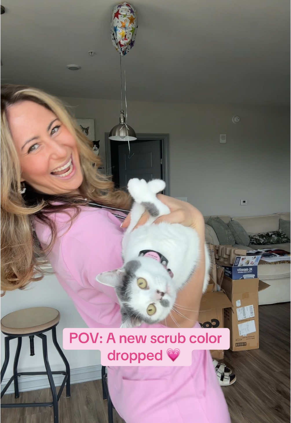 Peep Bert on my fridge! Seriously though does it get any cuter than these @fabletics scrubs ?!? #FableticsPartner #FableticsScrubs #ScrubsMadetoMove #newgradvet #veterinarianlife #vetmedtok #vetmed #veterinarystudent #veterinarystudentlife #veterinarian