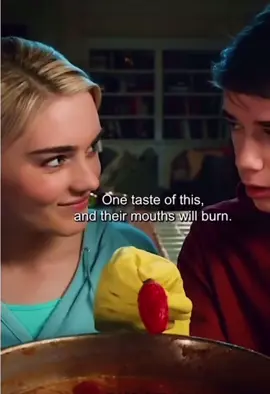 It’s not spicy at all😭🤣 #clips #americanhousewife #clip #edit #oliverotto #taylorotto #tripwindsor #gregotto #fyp #viralvideo #series #comedia #foryoupage #viral #tvshow #tvclips #fypシ #fyp 