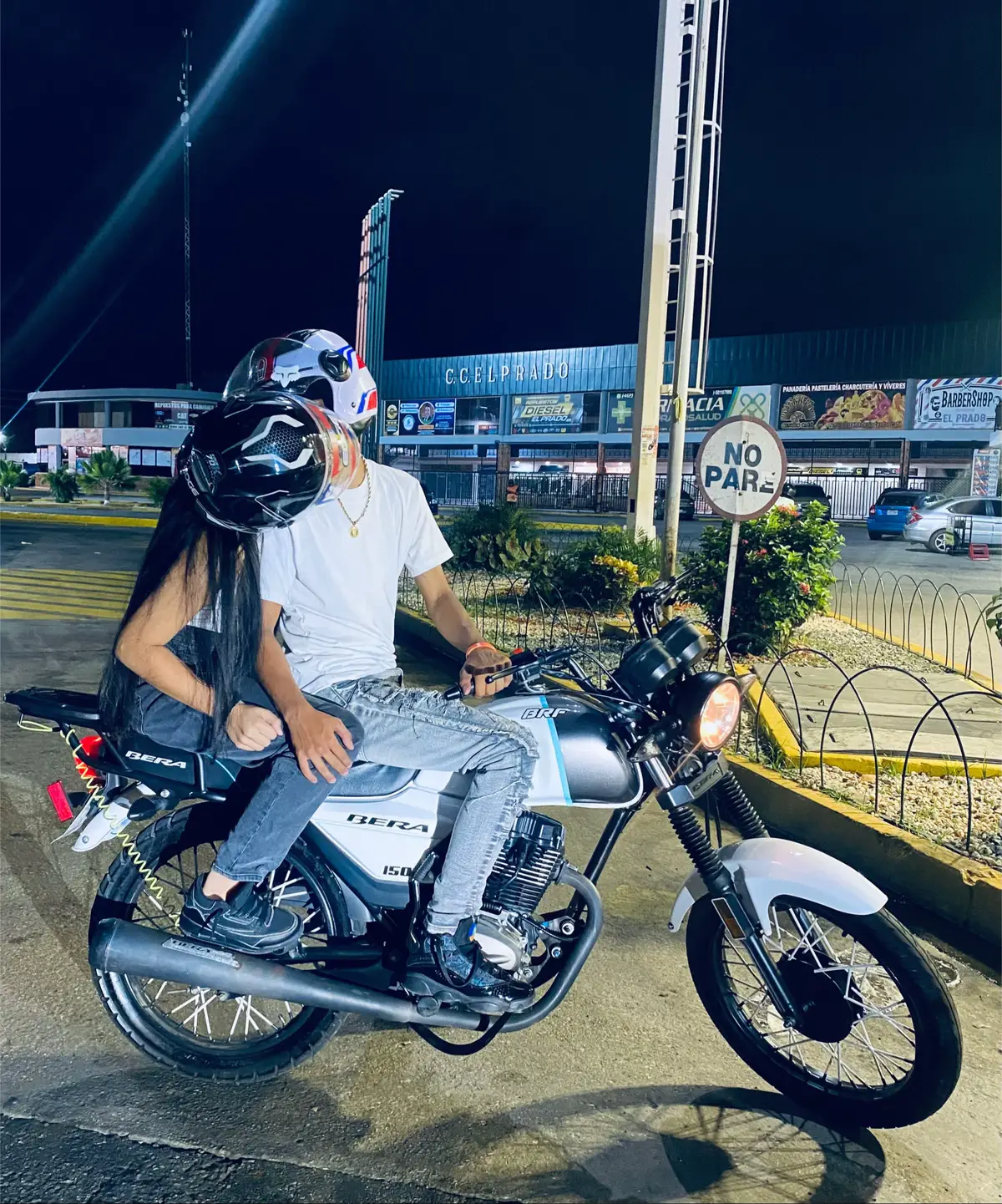 @mendozza #paratiiiiiiiiiiiiiiiiiiiiiiiiiiiiiii #parejas #novios #paratii #chico #chica #motopiruetasvenezuela #fpyシ #motos #biker 