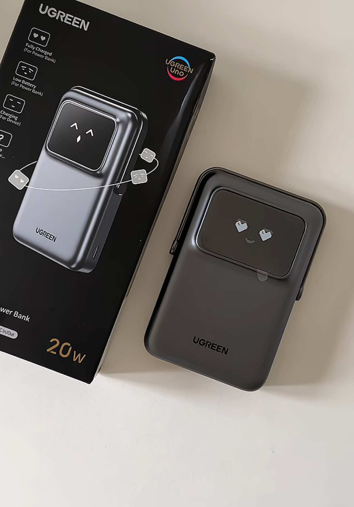 cutest magnetic powerbank 🥰 #ugreen #ugreenfastcharging #wirelesspowerbank #ugreenpowerbank #portablepowerbank #fastcharging #robotpowerbank #ugreenuno #trending #foryou 