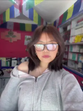 🤓