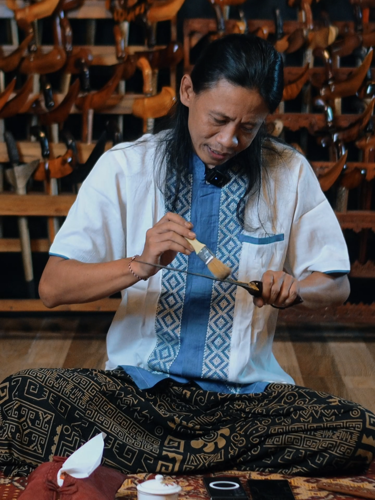 Kahanan kang ana iki ora suwe mesthi ngalami owah gingsir, Mula aja lali marang sapadha-padhaning tumitah #wejangan #wejanganpituturluhur #wejanganjawa #pitutur #pitutureleluhur #sejarah #budaya #katakata #katakatamotivasi #palugada #palugada444 #karanganyar24jam #fyp #fypage #foryoupage