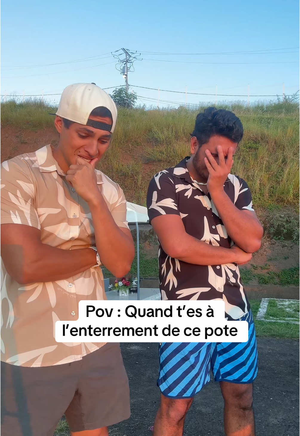 The real one knows haha Big thanks to @Tiktopher for the vocals 🤣 #humour #fyp #tahiti #enterrement 