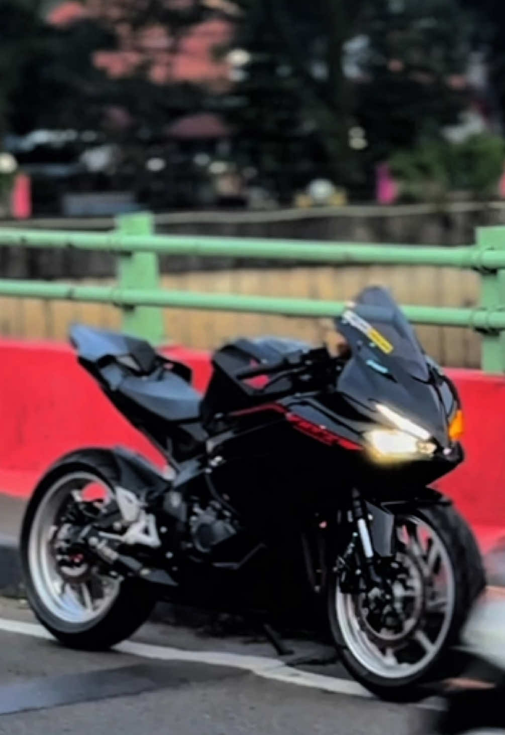 affaantuu  #fyp #babyrr #CapCut #cbr250rr #sunmori #cisadane 