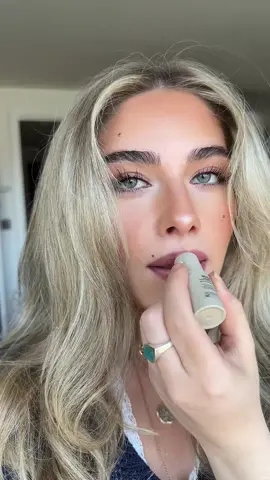 @REFY lip blur in ‘bloom’ 🎀