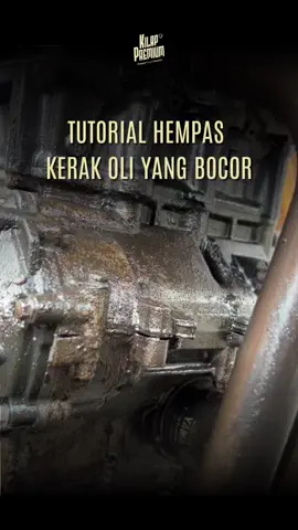 Oli bocor dan jadi kerak membandel? Sikat aja!😋 Solusi mesin & crankcase berkerak karena oli bocor, bersihin dulu pake Heavy Duty Engine Degreaser by Kilap Premium. Buat kinclonginnya mah jelas pake pengkilap metal Pink Power Metal Polish. Cobain dan ga bakal nyesel deh! ———————— Pengkilap Metal, Pembersih Metal, Perawatan Metal, Pembersih Mesin, Pembersih Kerak Mesin #PengkilapMetal #PembersihMetal #PembersihMesin #PembersihKerakMesin #MetalPolish #PinkPowerMetalPolish #EngineDegreaser #KilapPremium #SkincarenyaMotor