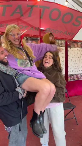 Reklame for Roskilde Festival - hvad er Roskilde Festival for dig?  #roskildefestival #rf25 #ros #roskilde #festival #fyp #copenhagen #friends #viral 