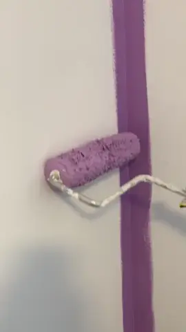 Rolling smooth and steady — nothing more satisfying than fresh paint on a wall. 🖌️🎨 #rollerpainting #satisfyingvideo #wallpainting #paintingprocess #painterlife #decorinspo #homerenovation #oddlysatisfyingvideo 