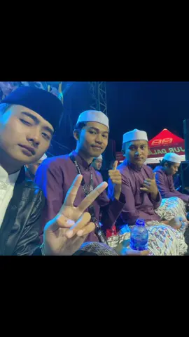 emang iya trend?? #CapCut #trend #freepalestine🇵🇸❤️ #mds #mdssumberwringin #ubaidlovers #lewatberanda #fyp @ubaidreal0  @erickmaulana_0 