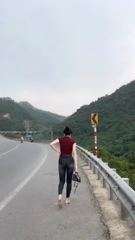 Hay lấy chồng cho bớt khổ nhỉ🥱