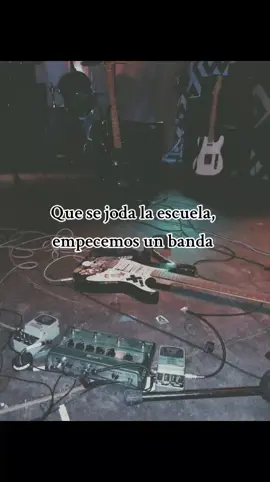 #fyp #foryoupage #rock #band #grunge #guitar #bass #drums #noflop #nirvana #smellsliketeenspirut  #kurtcobain 