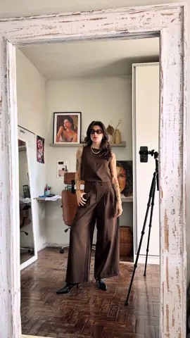 Me sinto uma francesaaaaa, olha esse look de alfaiataria num tom café impecável?  look: @SHEIN  #grwm #fashion #fashioninspo #fashiontiktok #fashionstyle #fashiontrends #fashionblogger #OOTD #outfit #outfitideas #styleinspo #minimalstyle #oldmoney 