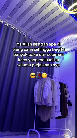 🥺🥀 tahun itu sudah di uji habis habisan #takdir #syairarab #quotesarabic #masyaallahtabarakkallah #allahummashollialasayyidinamuhammad #reminderislamic #muhasabahdiri #fyp #xbyzca #bismillahfyp #xbyzcafypシ 
