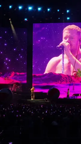 🏖️ ✨ @Imagine Dragons  #imaginedragons #imaginedragonsconcert #budapest #danreynolds #🇭🇺 #concerts 