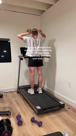 Here’s how I make workouts happen as a mom of 3. Follow for more real-life mom workouts 💪 #momof3life #athomeworkout #momworkout #strongmom #busymomlife #postpartumfitness #fitmomjourney #realmomlife #homeworkout