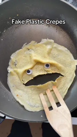 She looks like the real thing🥞👀@Radiohead  #crepes #pancakes #breakfast 