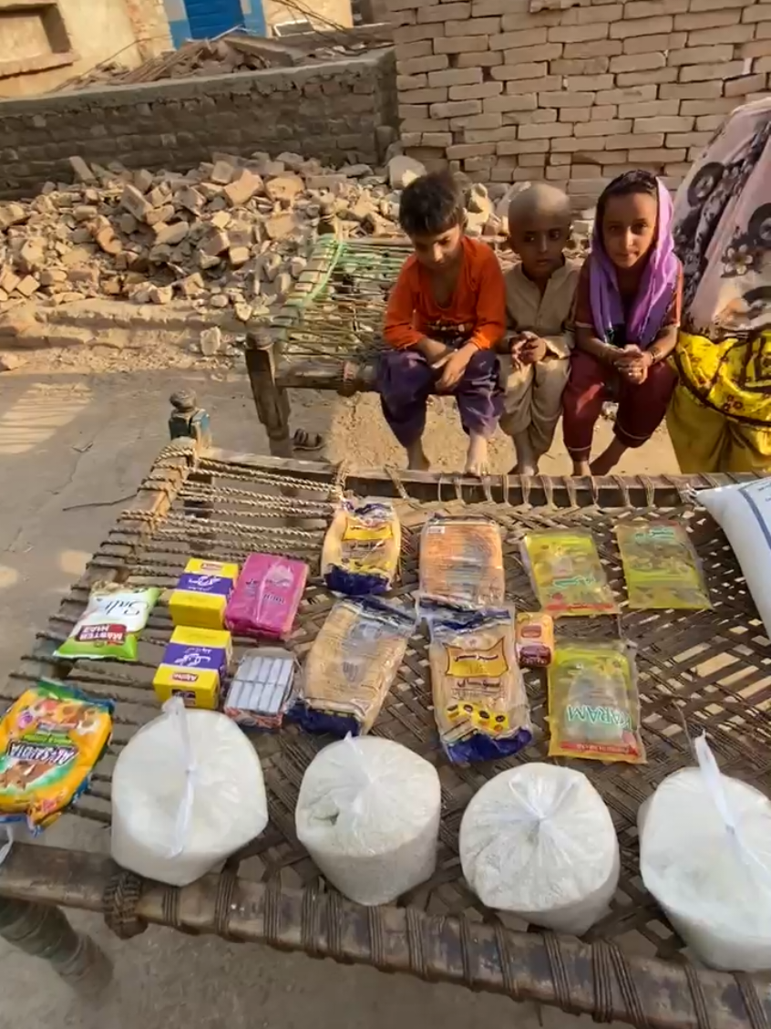 #fyp #trendingvideo #helpinghumanity #feedtheneedy #2025 #pakistan 