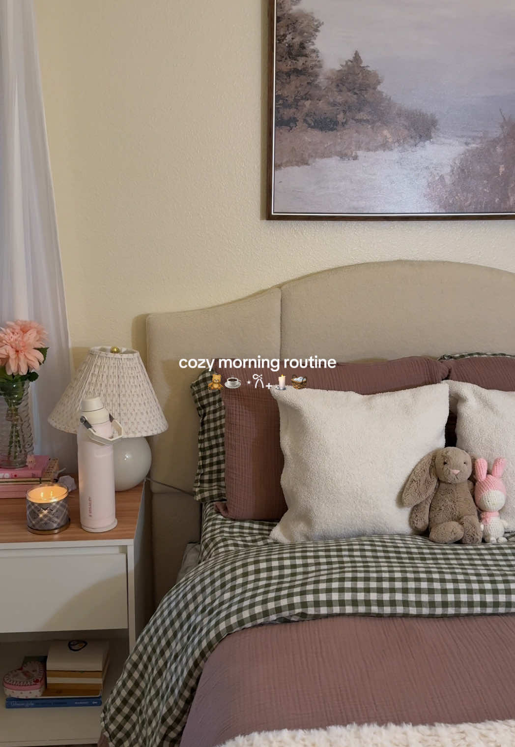 happy monday🧸 hope everyone has a good week 🤍 #cozyvlog #morningroutine #morningvlog #routine #cozyaesthetic #cozytok #Vlog #roominspo #pinterestaesthetic #pinterestroom #fyp #fypシ 