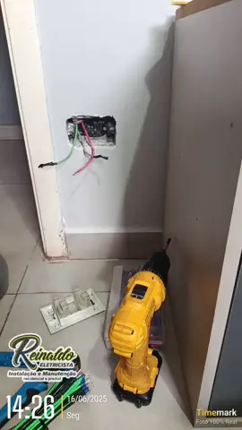 agilizando o serviço na casa do cliente!#eletricista #dicas #eletricistaresidencial #eletrica 