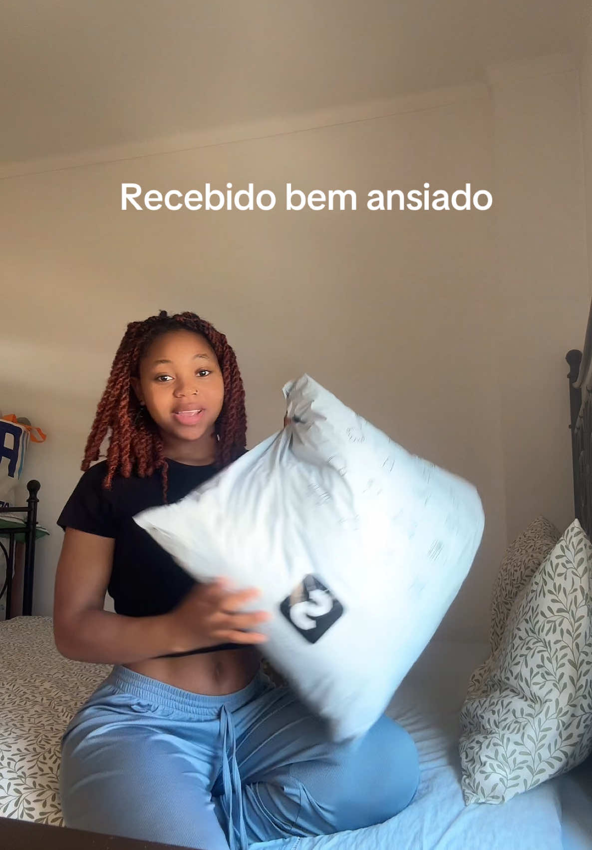 Fiquei tão ansiosa pela chegada disto mas notei que não é tudo que quero 🤭