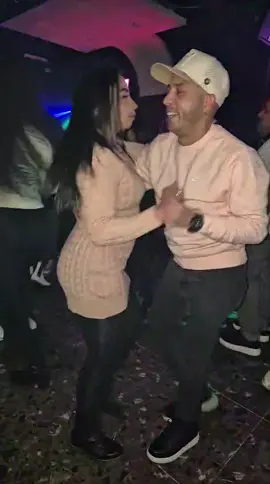 🥰💃🏻 #aventuras #ismaelmiranda #fouryou #viral #paratii #fypシ #viraltiktok #fyp #venezuela🇻🇪 #chile🇨🇱 #salsa #salseros #salsaromantica 